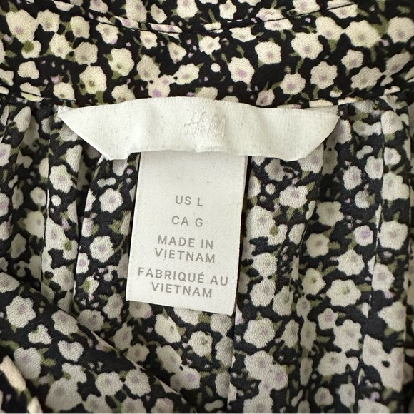 H&M Women’s Long Sleeve Button Down Shirt Size L - Picture 4 of 16